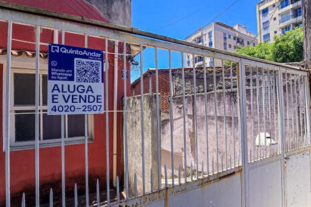 Casa à venda com 60m², 2 quartos e sem vaga Casa à venda com 60m², 2 quartos e sem vagaFachada com placa