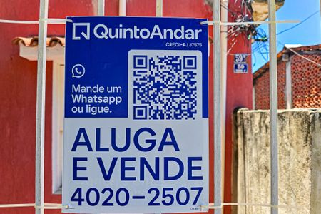 Casa à venda com 60m², 2 quartos e sem vaga Casa à venda com 60m², 2 quartos e sem vagaFachada com placa