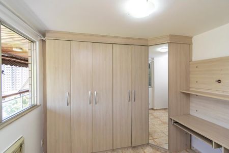 Apartamento à venda com 105m², 3 quartos e 2 vagasQuarto 1 - Armários