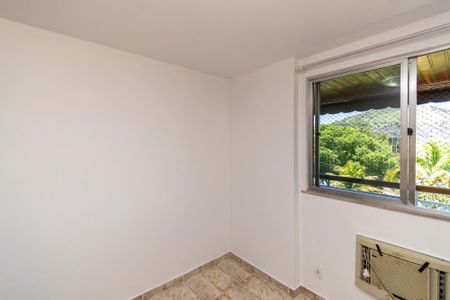 Apartamento à venda com 105m², 3 quartos e 2 vagasQuarto 1