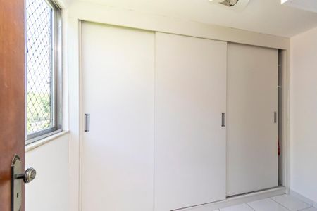 Apartamento à venda com 105m², 3 quartos e 2 vagasQuarto de Serviço - Armários