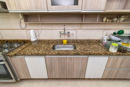 Apartamento à venda com 105m², 3 quartos e 2 vagasCozinha