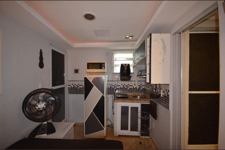 Banheiro de apartamento para alugar com 1 quarto, 30m² em Bento Ribeiro, Rio de Janeiro