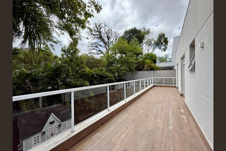 Casa de condomínio à venda com 600m², 3 quartos e 5 vagasVaranda Suíte 1 e 2