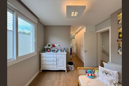 Casa de condomínio à venda com 600m², 3 quartos e 5 vagasSuíte 3