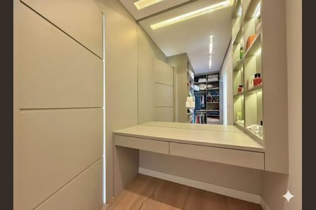 Casa de condomínio à venda com 600m², 3 quartos e 5 vagasCloset 2 Suíte 1