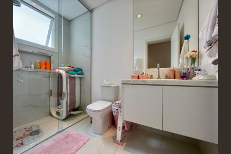 Casa de condomínio à venda com 600m², 3 quartos e 5 vagasBanheiro Suíte 2