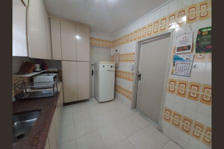 Apartamento para alugar com 153m², 2 quartos e 1 vaga Apartamento para alugar com 153m², 2 quartos e 1 vagaCozinha