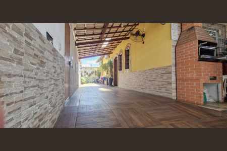 Casa à venda com 114m², 2 quartos e 3 vagasGaragem