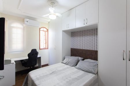 Casa à venda com 114m², 2 quartos e 3 vagasQuarto 1
