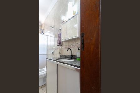 Casa à venda com 114m², 2 quartos e 3 vagasBanheiro Social