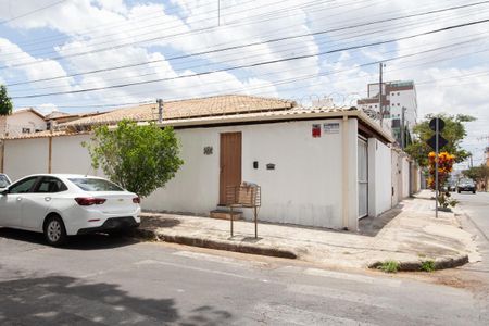 Casa à venda com 114m², 2 quartos e 3 vagasFachada