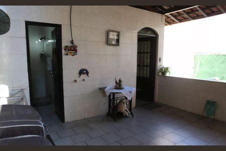 Casa para alugar com 331m², 4 quartos e 2 vagasÁrea de serviço