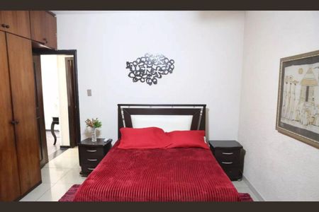 Casa para alugar com 331m², 4 quartos e 2 vagasQuarto