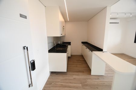 Cozinha de apartamento para alugar com 1 quarto, 57m² em Centro, Campinas