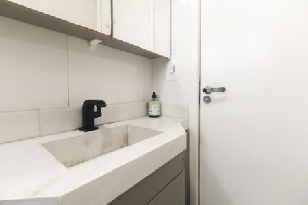 Apartamento para alugar com 45m², 2 quartos e 1 vaga Apartamento para alugar com 45m², 2 quartos e 1 vagaBanheiro