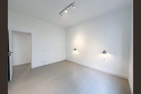 Apartamento à venda com 3 quartos, 129m² em Leme, Rio de Janeiro