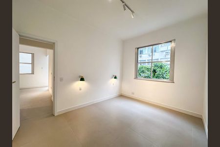 Apartamento à venda com 129m², 3 quartos e 1 vaga