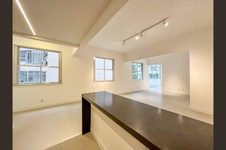 Apartamento à venda com 129m², 3 quartos e 1 vaga