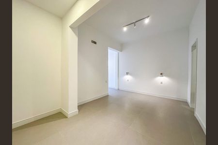 Apartamento à venda com 3 quartos, 129m² em Leme, Rio de Janeiro