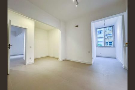 Apartamento à venda com 3 quartos, 129m² em Leme, Rio de Janeiro