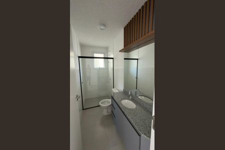 Apartamento para alugar com 68m², 3 quartos e 2 vagas Apartamento para alugar com 68m², 3 quartos e 2 vagasBanheiro