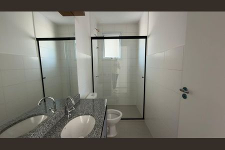 Apartamento para alugar com 68m², 3 quartos e 2 vagas Apartamento para alugar com 68m², 3 quartos e 2 vagasBanheiro