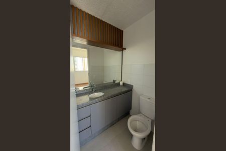 Apartamento para alugar com 68m², 3 quartos e 2 vagas Apartamento para alugar com 68m², 3 quartos e 2 vagasBanheiro