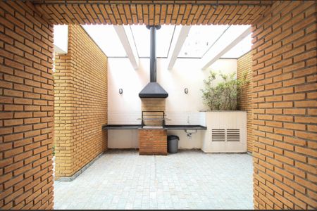 Apartamento à venda com 120m², 2 quartos e 2 vagas Apartamento à venda com 120m², 2 quartos e 2 vagasÁrea comum - Churrasqueira