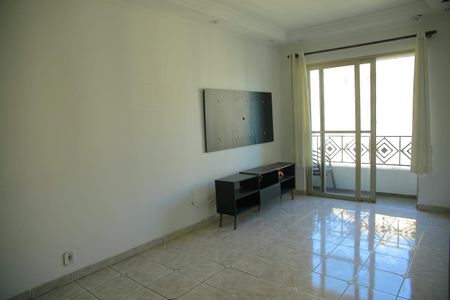 Apartamento para alugar com 78m², 2 quartos e 1 vagaSala