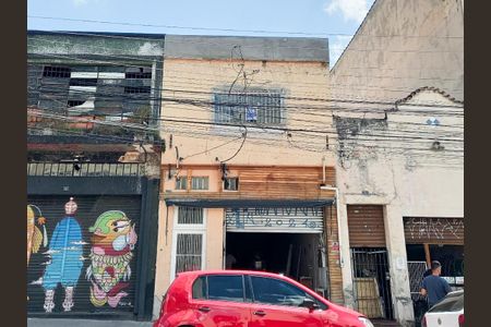 Casa para alugar com 93m², 2 quartos e sem vaga Casa para alugar com 93m², 2 quartos e sem vagaFachada