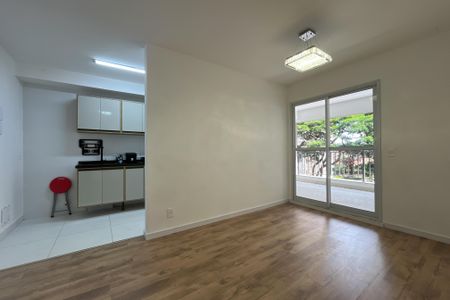 Apartamento para alugar com 67m², 2 quartos e 1 vagaSala