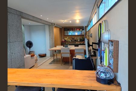 Apartamento à venda com 160m², 3 quartos e 2 vagas