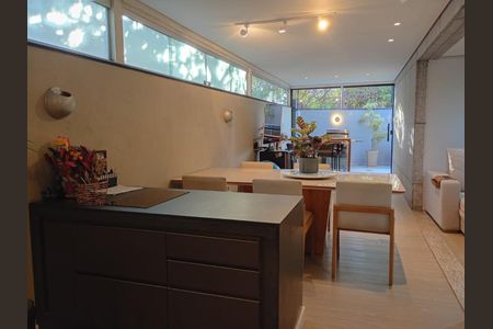 Apartamento à venda com 160m², 3 quartos e 2 vagas