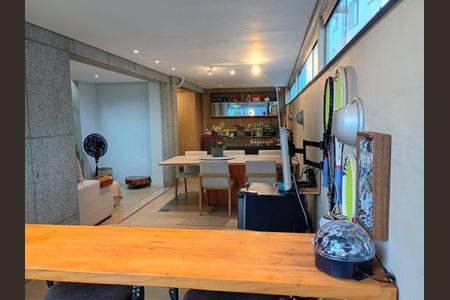 Apartamento à venda com 3 quartos, 160m² em Buritis, Belo Horizonte