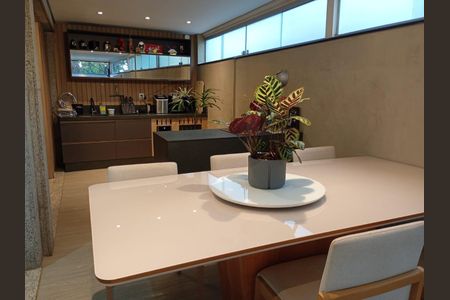 Apartamento à venda com 3 quartos, 160m² em Buritis, Belo Horizonte