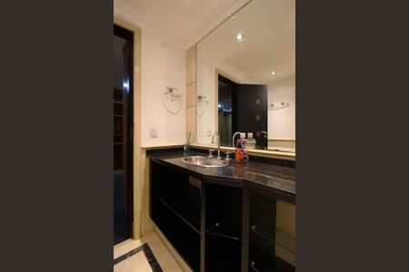 Apartamento à venda com 126m², 1 quarto e 2 vagasBanheiro da Suíte