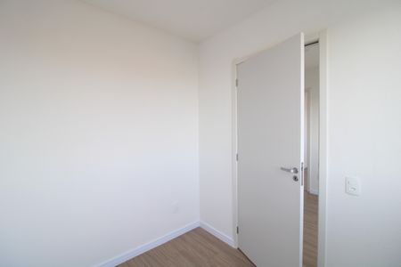Quarto 2 de apartamento para alugar com 2 quartos, 33m² em Veleiros, São Paulo