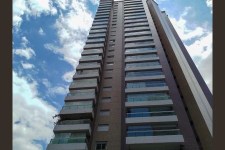 Apartamento à venda com 171m², 3 quartos e 4 vagasFachada