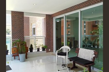 Apartamento à venda com 171m², 3 quartos e 4 vagasVaranda gourmet