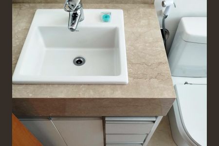 Apartamento à venda com 171m², 3 quartos e 4 vagasBanheiro 1 - suite 1