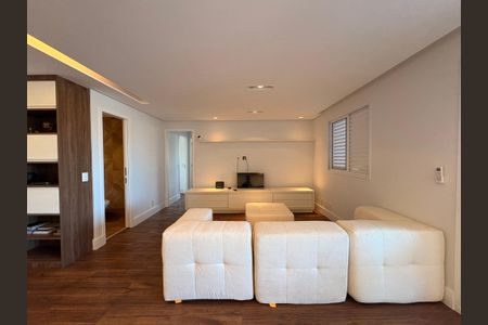 Apartamento para alugar com 231m², 3 quartos e 2 vagasSala