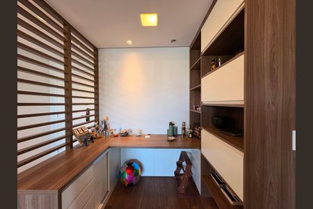 Apartamento para alugar com 231m², 3 quartos e 2 vagasSala