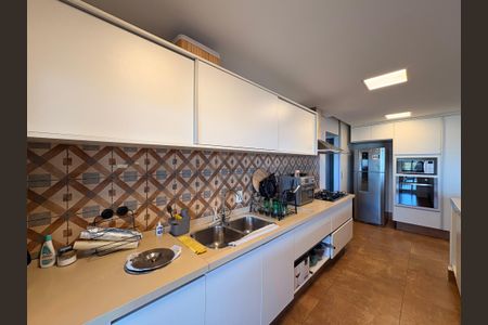 Apartamento para alugar com 231m², 3 quartos e 2 vagasCozinha