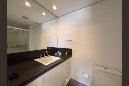 Apartamento para alugar com 231m², 3 quartos e 2 vagasBanheiro da suíte 1