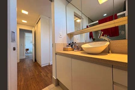 Apartamento para alugar com 231m², 3 quartos e 2 vagasBanheiro da suíte 2