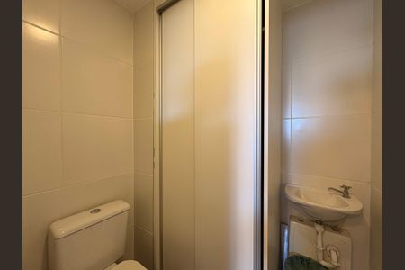 Apartamento para alugar com 231m², 3 quartos e 2 vagasBanheiro de serviço 