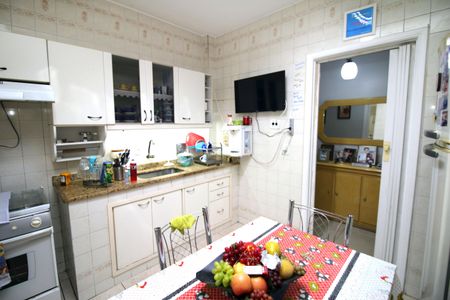 Apartamento à venda com 80m², 2 quartos e 1 vagaCozinha