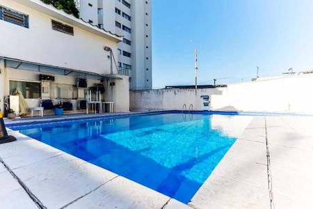Apartamento à venda com 71m², 2 quartos e 1 vaga Apartamento à venda com 71m², 2 quartos e 1 vagaÁrea comum - Piscina