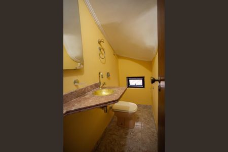 Casa à venda com 168m², 3 quartos e 3 vagasLAVABO